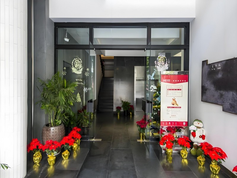 德必法华525创意树林外立面