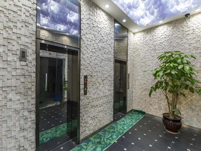 东华创意园电梯厅