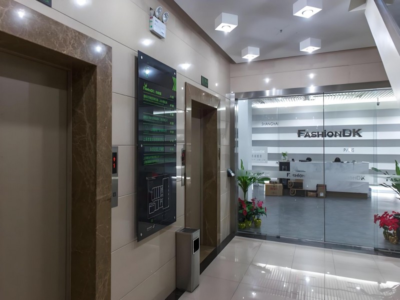 越界·苏河汇（国企参股楼盘）电梯