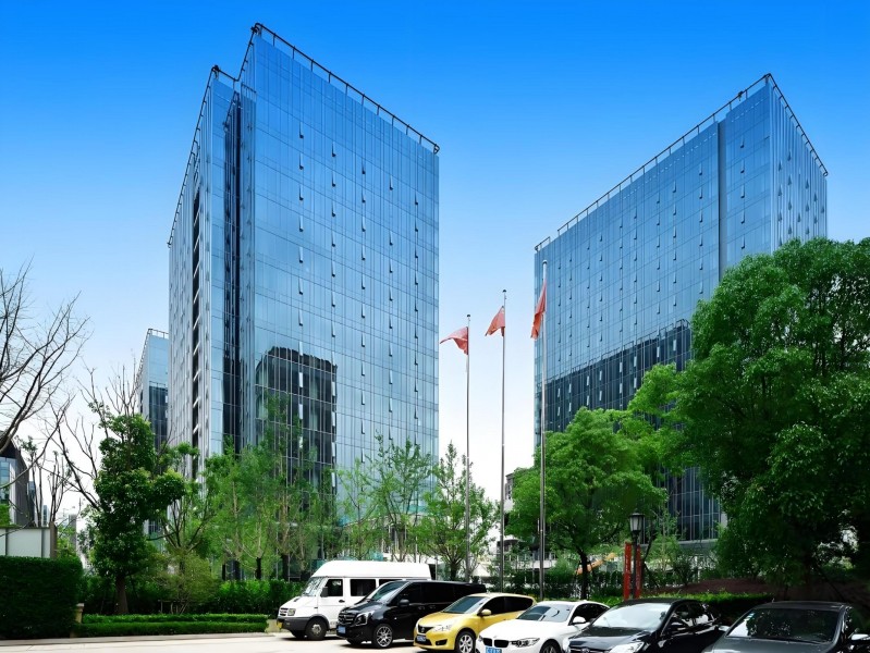 浙铁绿城长风中心三期外立面