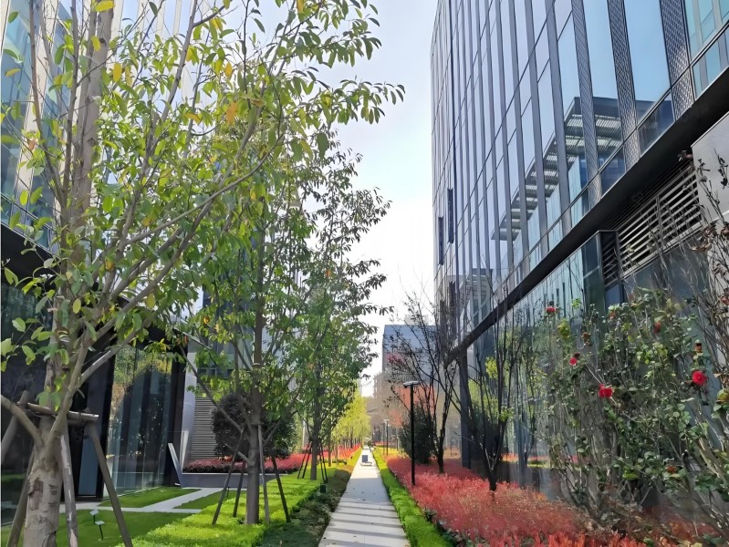 浙铁绿城长风中心三期外立面