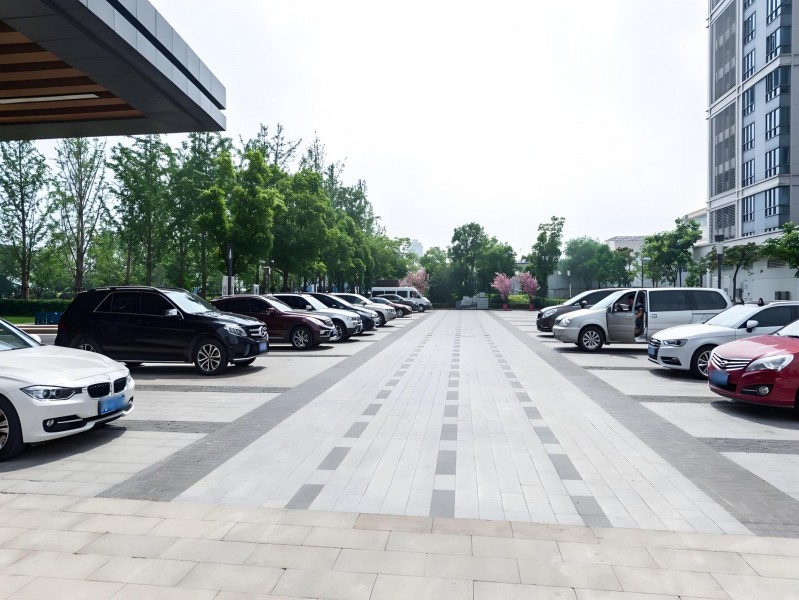 新城控股大厦外立面