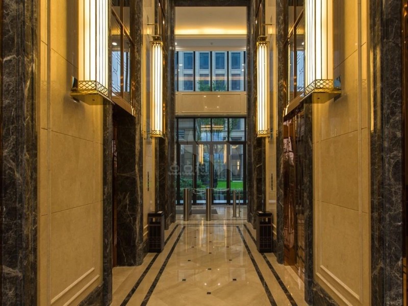 浙铁绿城长风中心电梯厅