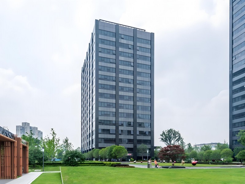 新城控股大厦外立面