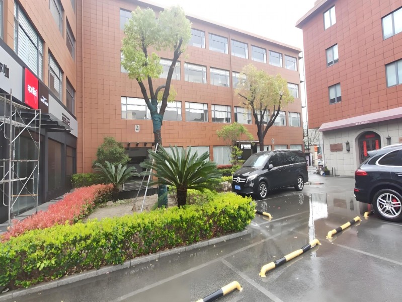 同普1359创意园区外立面