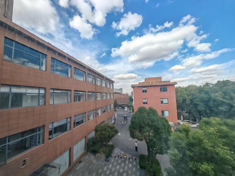 同普1359创意园区0平米办公室出租