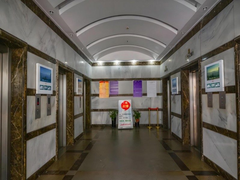 中友中谊大厦电梯厅