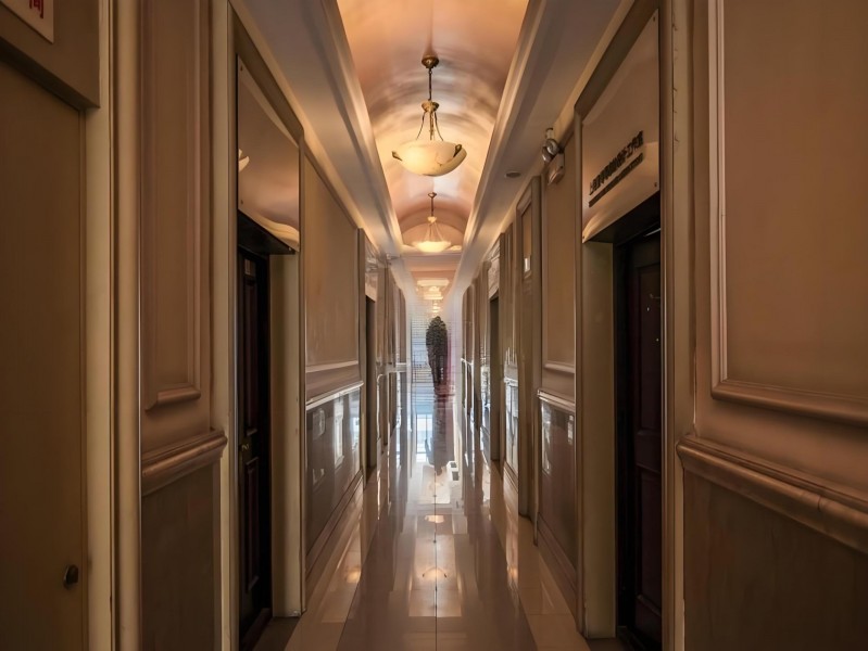 圣天地商务楼电梯厅