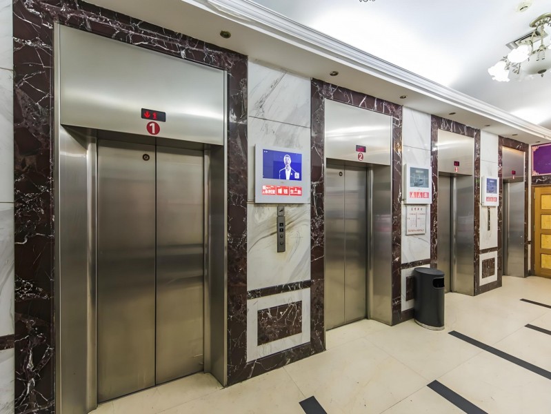 富丽大厦电梯厅