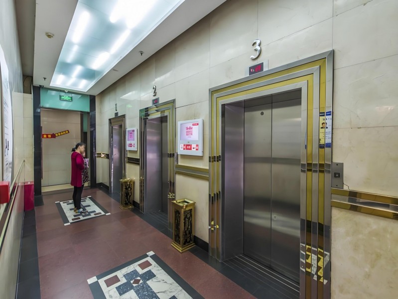 振源大厦电梯厅