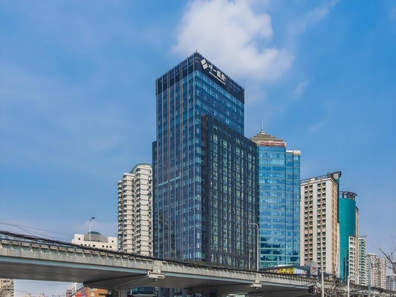 中一国际商务大厦0平米办公室出租