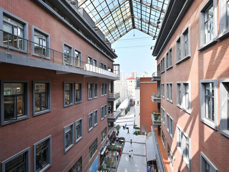 宏慧盟智园：24小时独立空调外立面