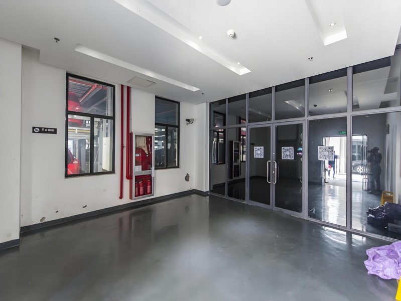 宏慧盟智园：24小时独立空调大堂