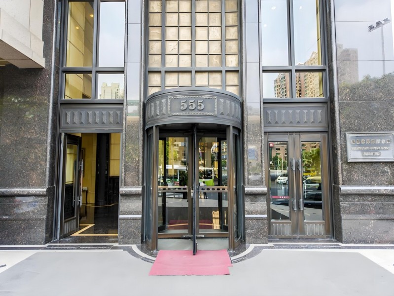 泰丰大厦(广东发展银行大厦)外立面