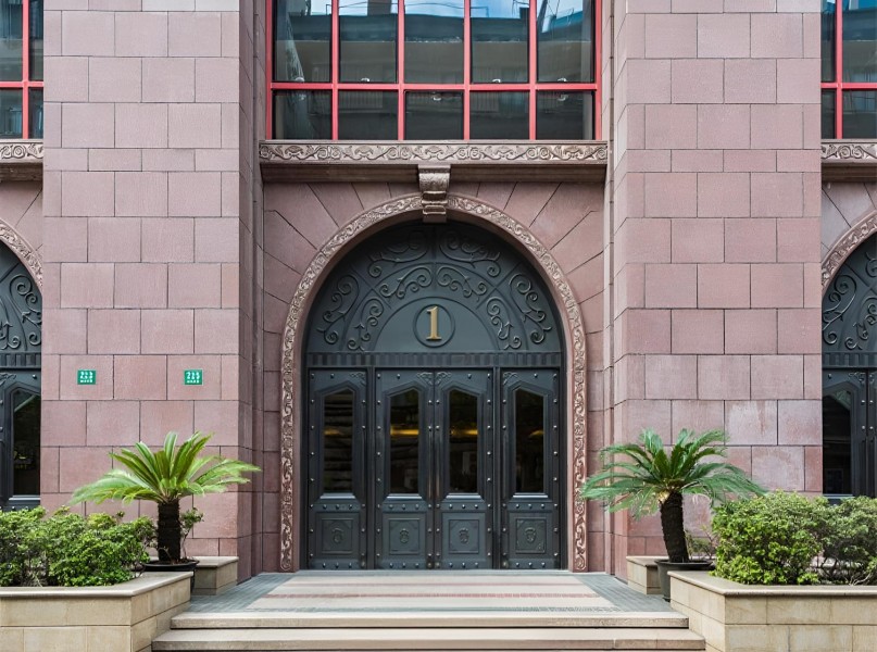 久事商务大厦(国企楼盘)外立面