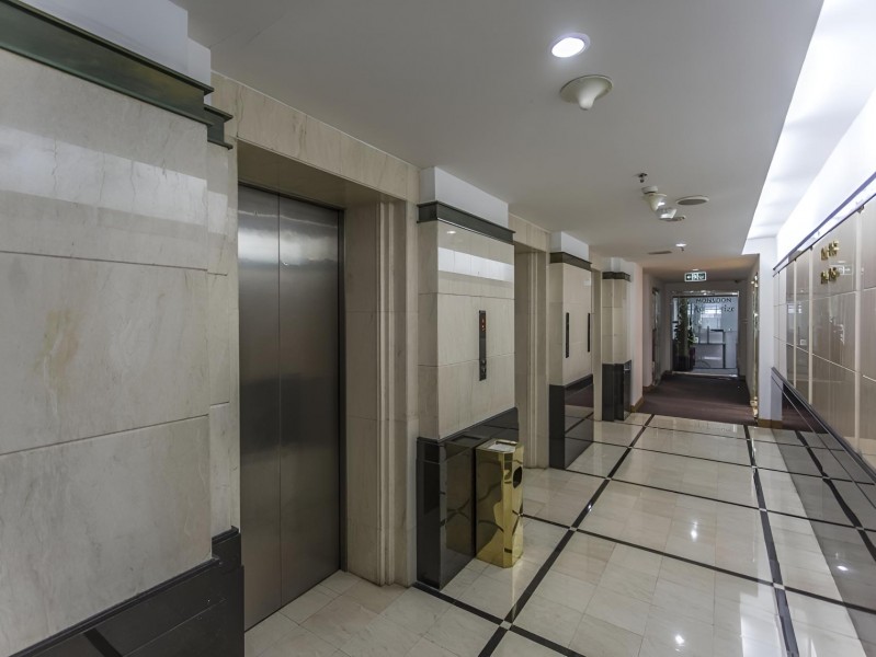 高登金融大厦（国企楼盘）电梯厅